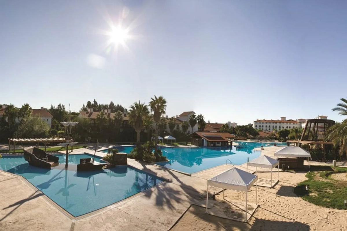 Отель PortAventura El Paso - Theme Park Tickets Included