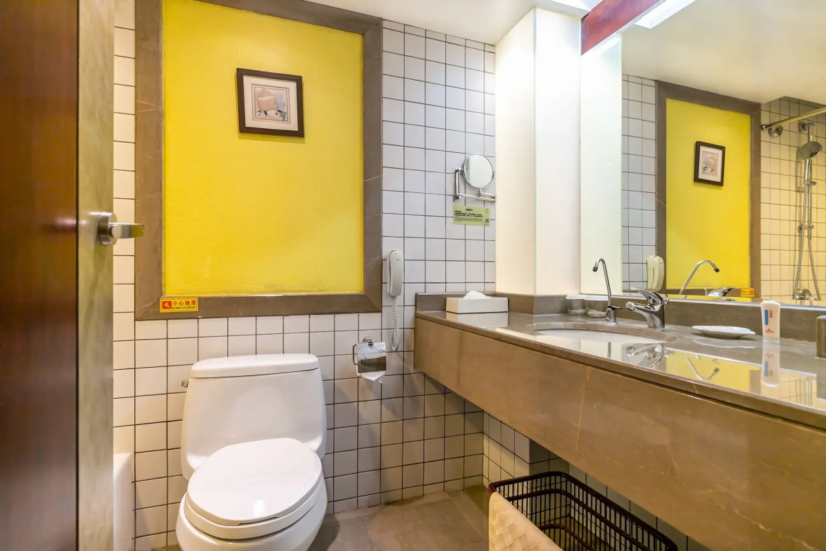 Guangdong Victory Hotel - Free shuttle bus to exhibition center during Canton Fair