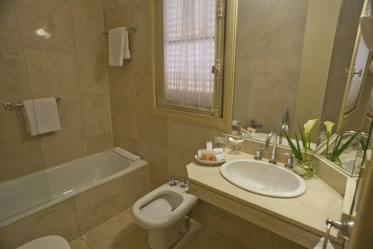 562 Nogaro Buenos Aires