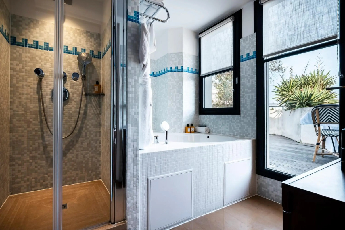 Grand Hotel Champs-Elysees