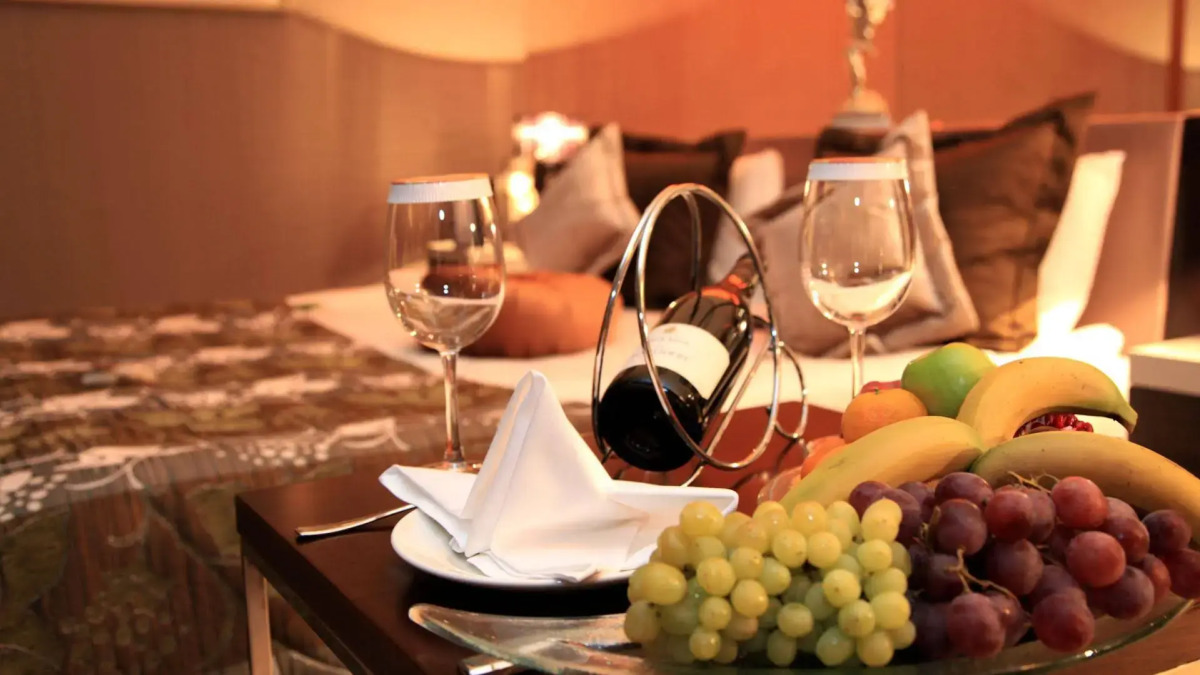 Cratos Premium Hotel & Casino