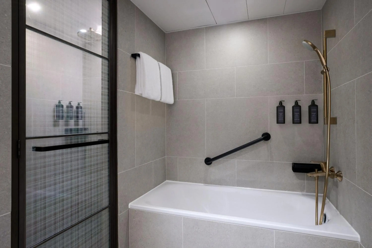 Sheraton Hong Kong Hotel & Towers