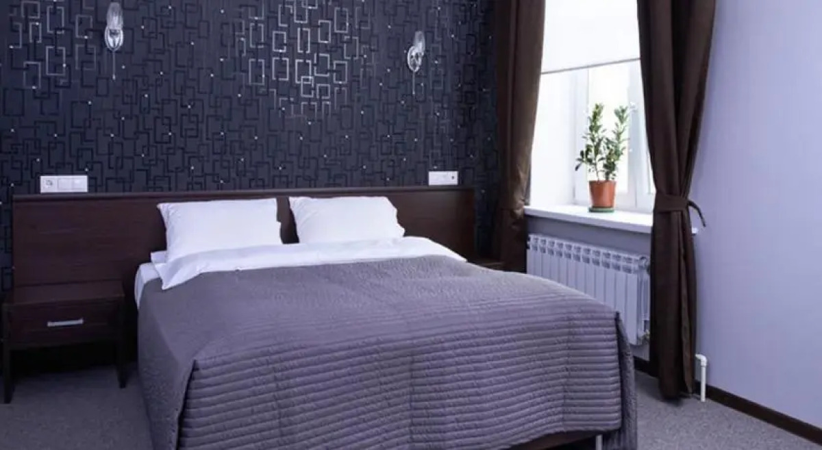 Нерл ФроОтель