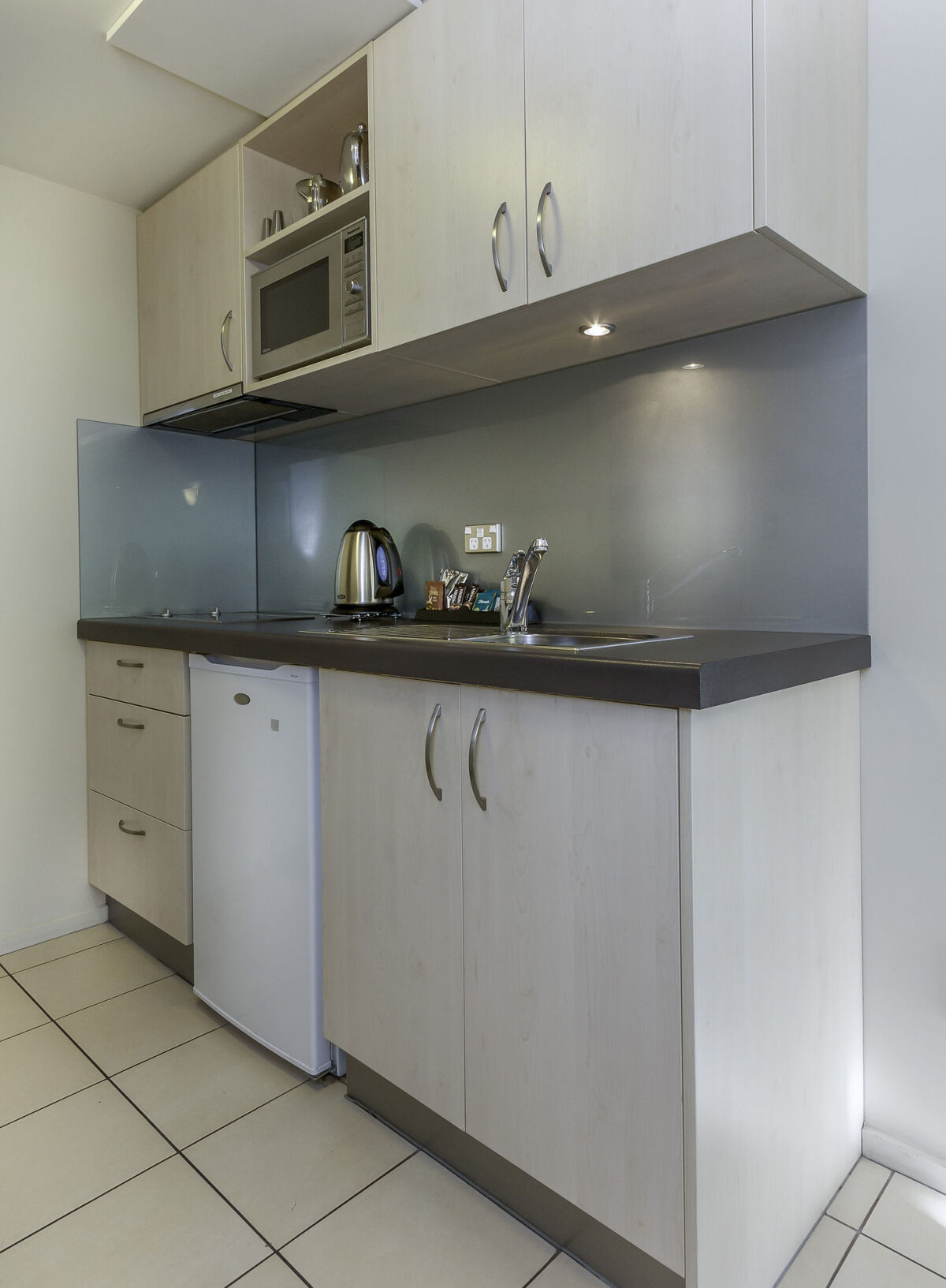 166 Majestic Court Motel