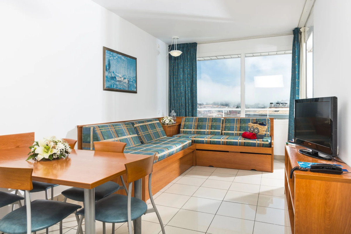 Aparthotel Costa Encantada