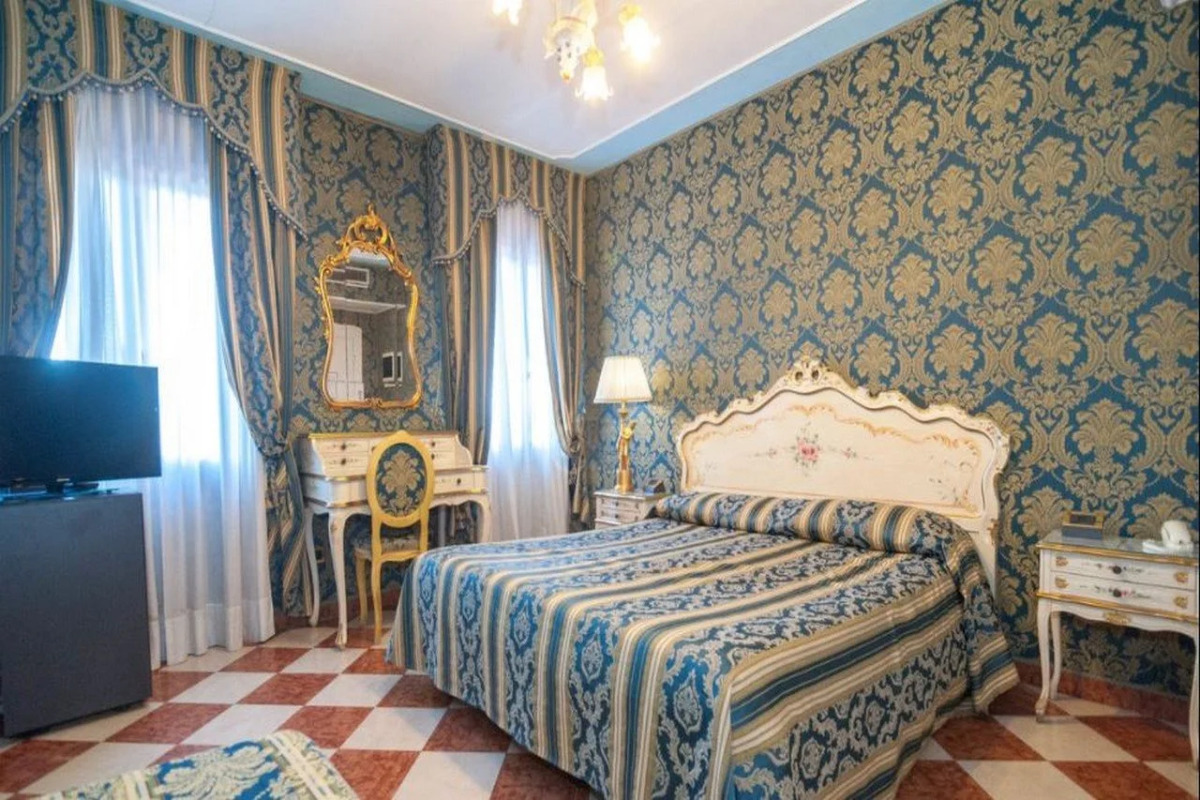 Venice Hotel Villa Dori