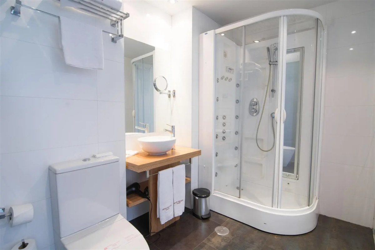 Petit Palace Plaza del Carmen