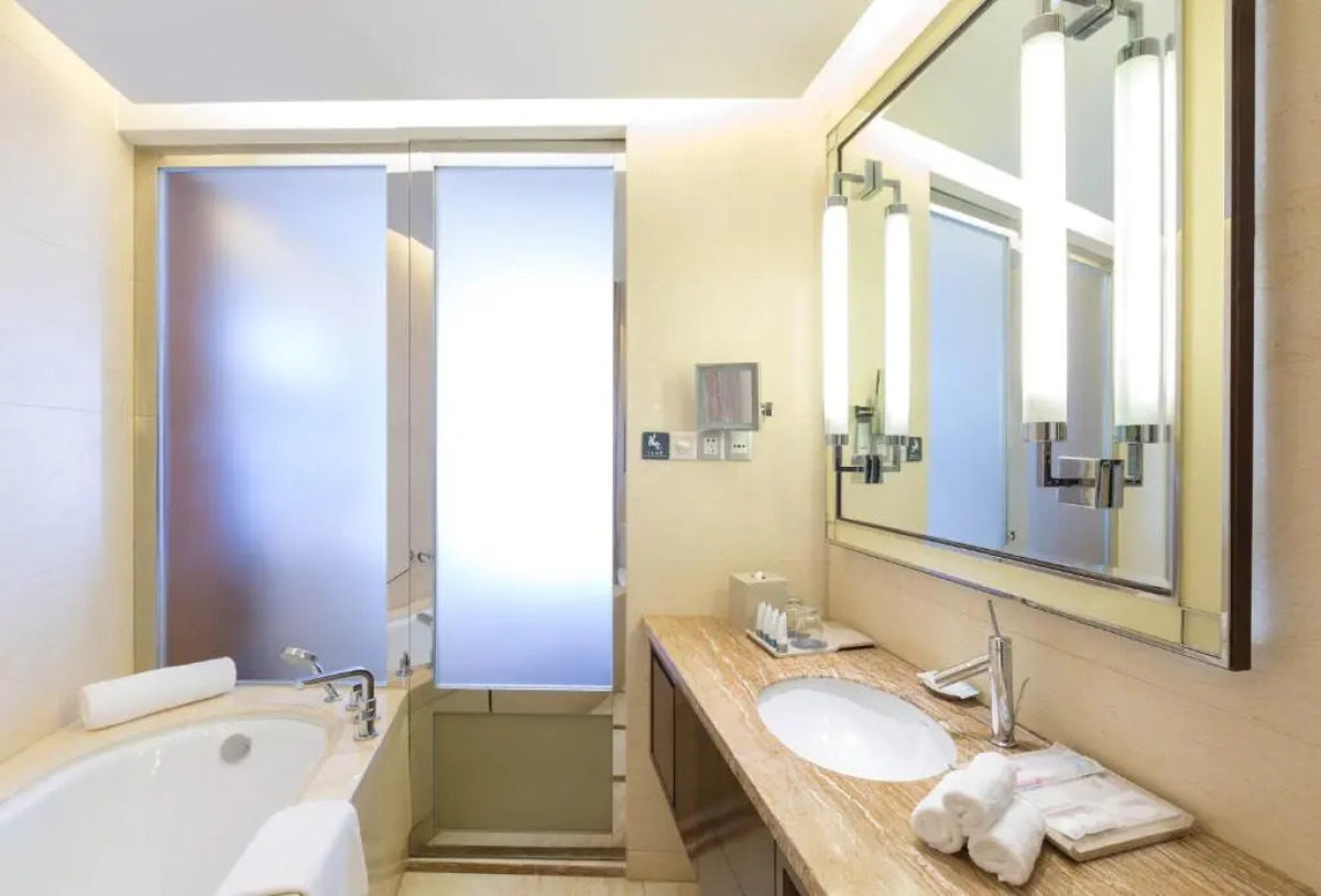 The Westin Nanjing Xuanwu Lake