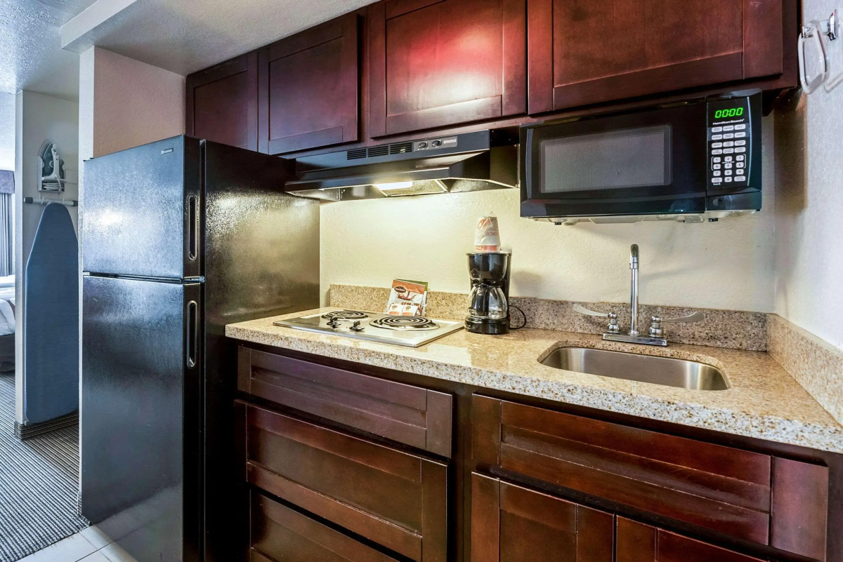 Quality Inn & Suites