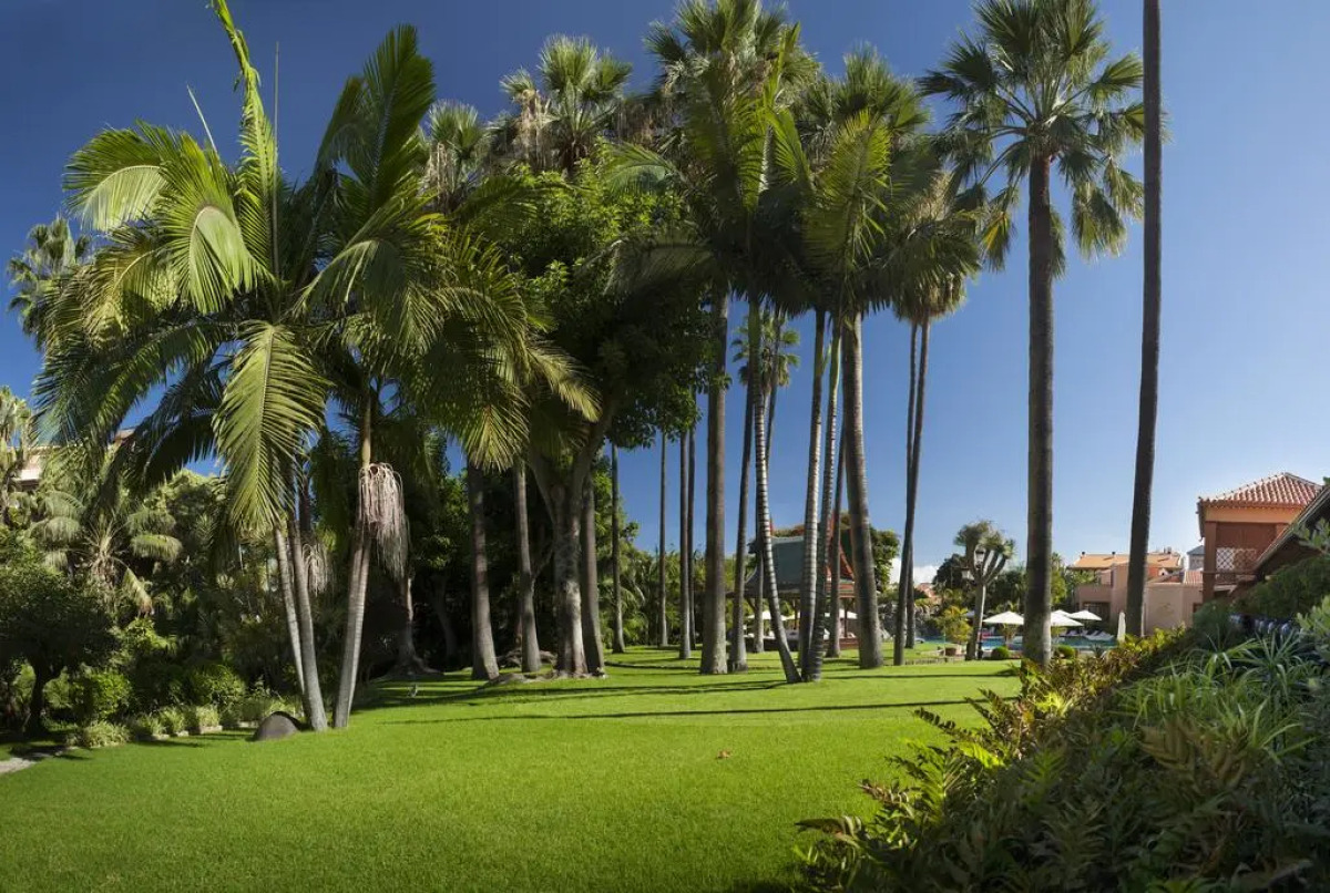 Отель Botanico & The Oriental Spa Garden