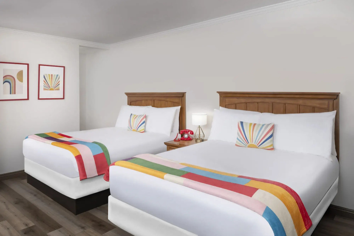 The Sojourn Los Angeles - Sherman Oaks