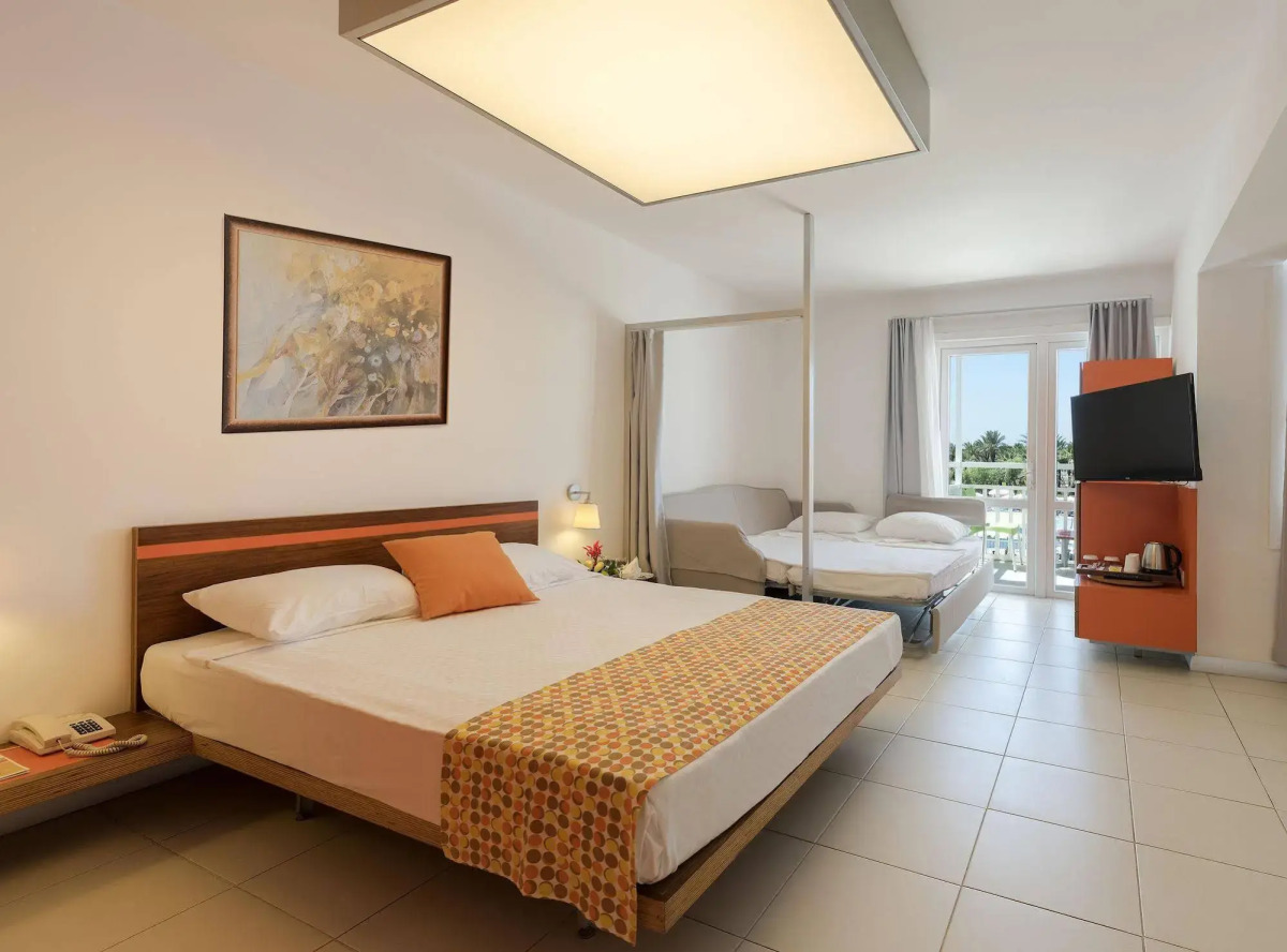 Seven Seas Hotel Blue