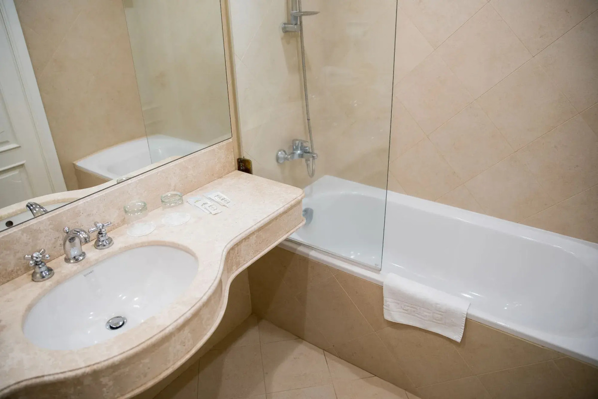 Отель «Апия»