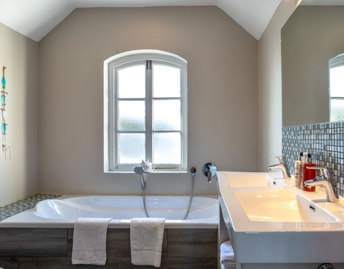 Whale Rock Luxury Lodge