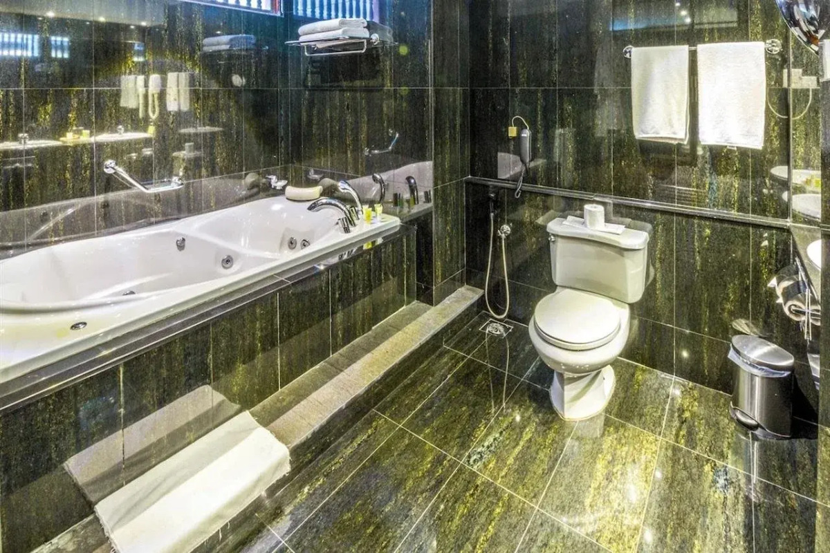 Mahaweli Reach Hotel