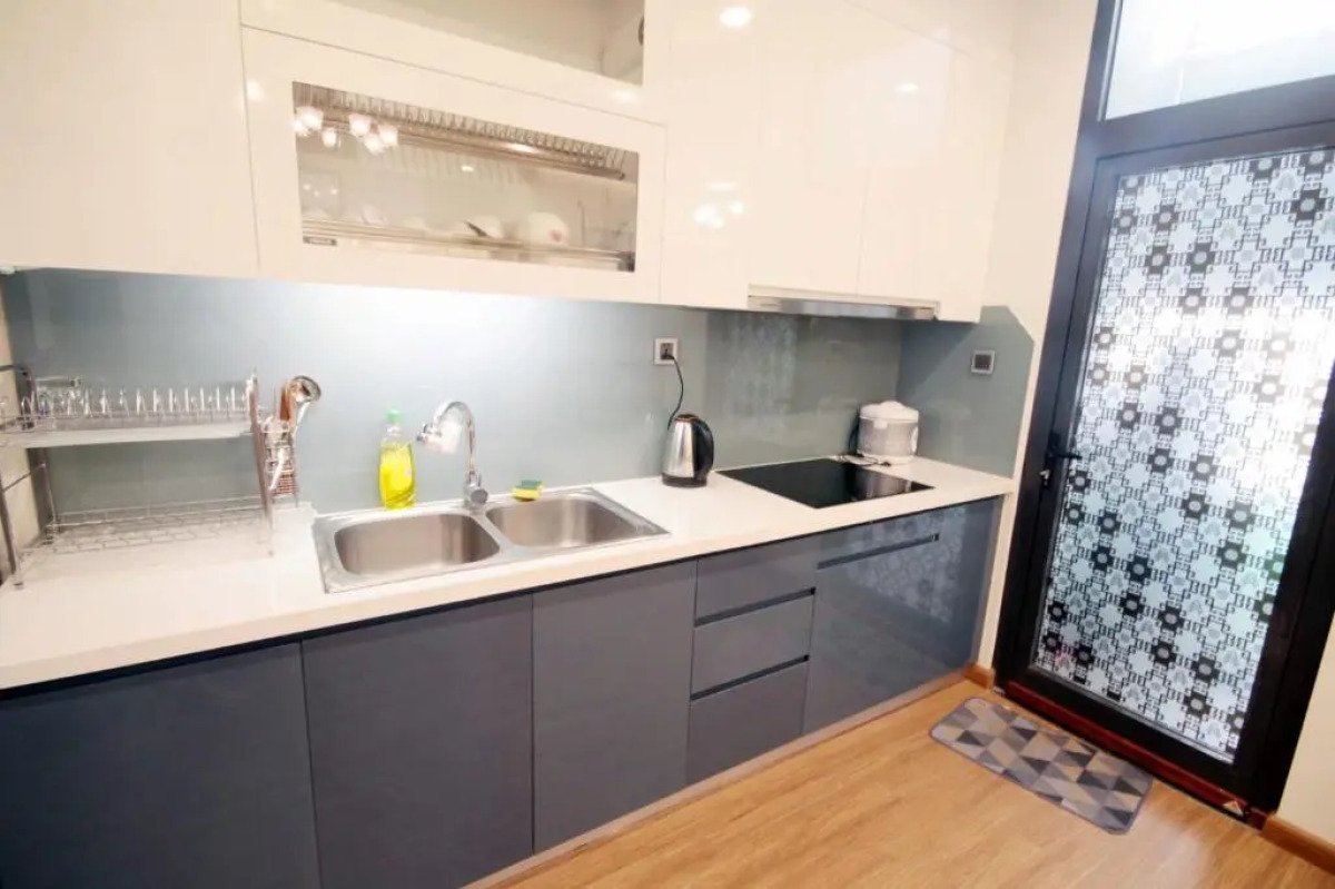 BOM HOMES- VINHOMES METROPOLIS-Service Apartment