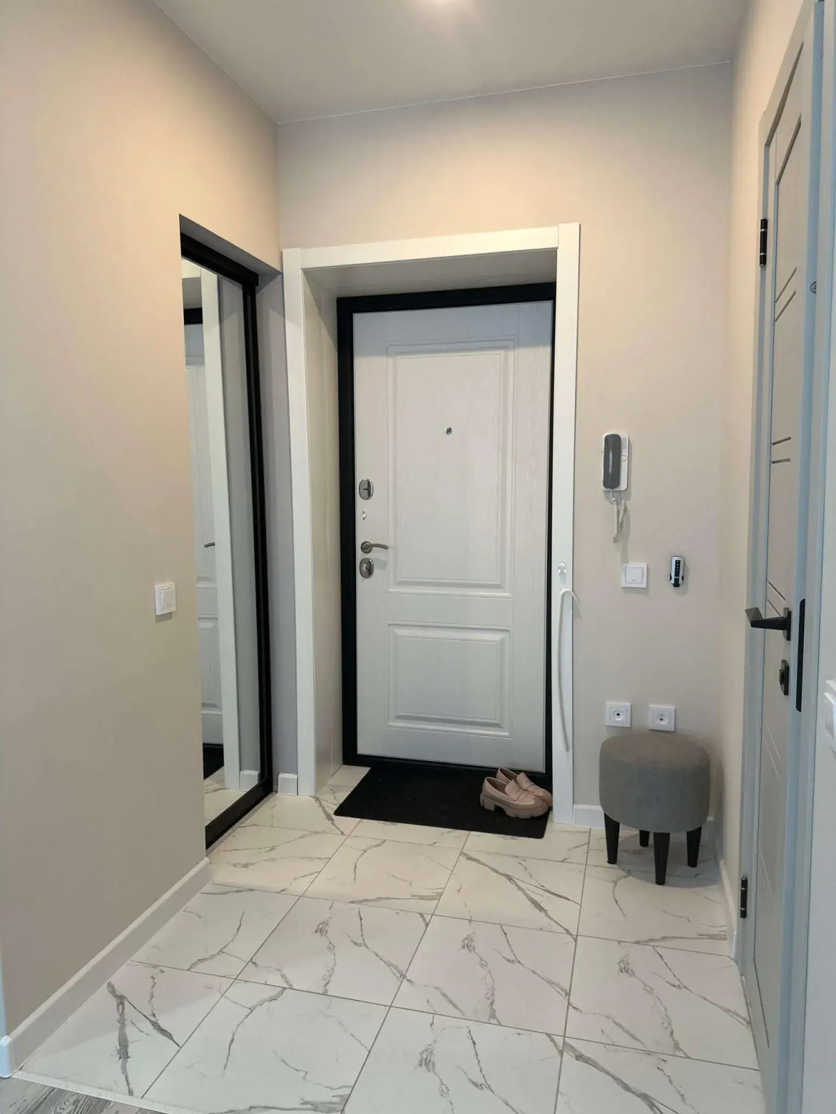 Апартаменты на улице Короленко 7