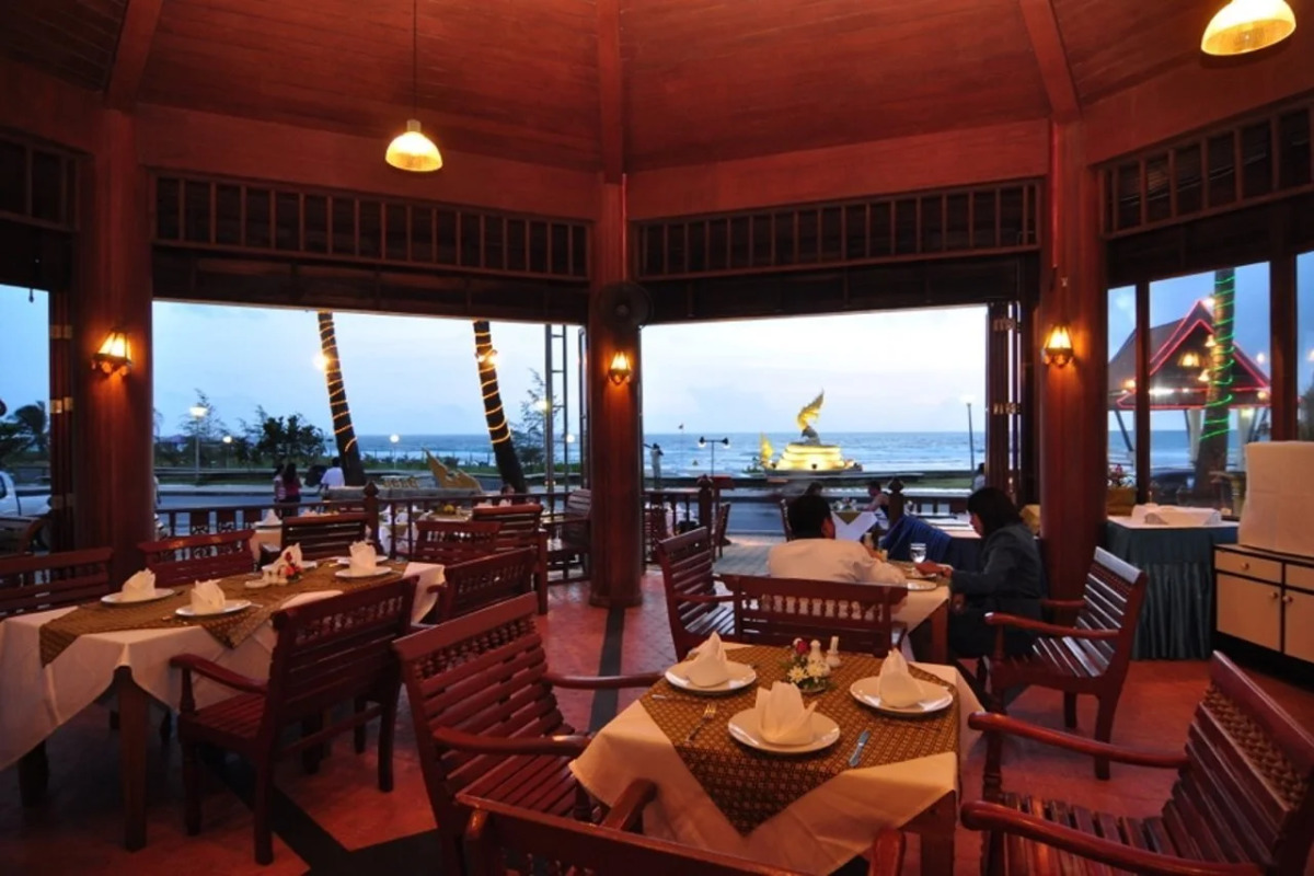 Baan Karonburi Resort