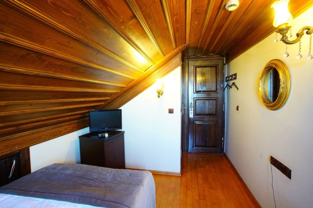 Otel Tahir Aga Konagi