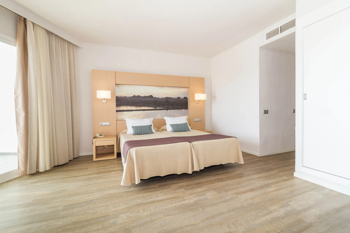 Eix Lagotel Holiday Resort