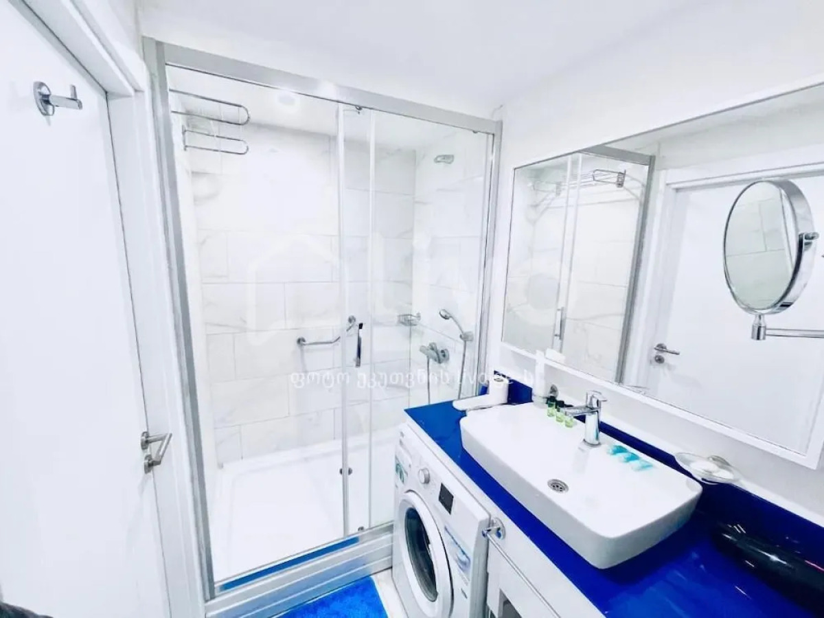 Апартаменты Orbi City