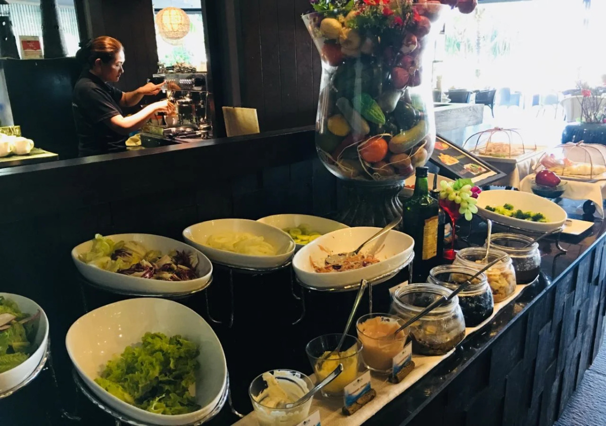 Le Coral Beach Resort and Cafe