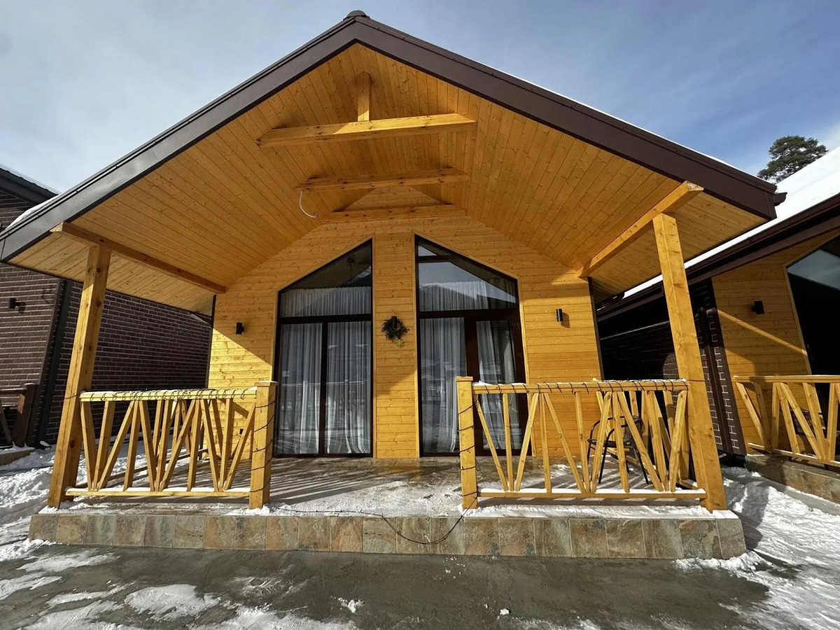 River & House (Ривер Хаус)