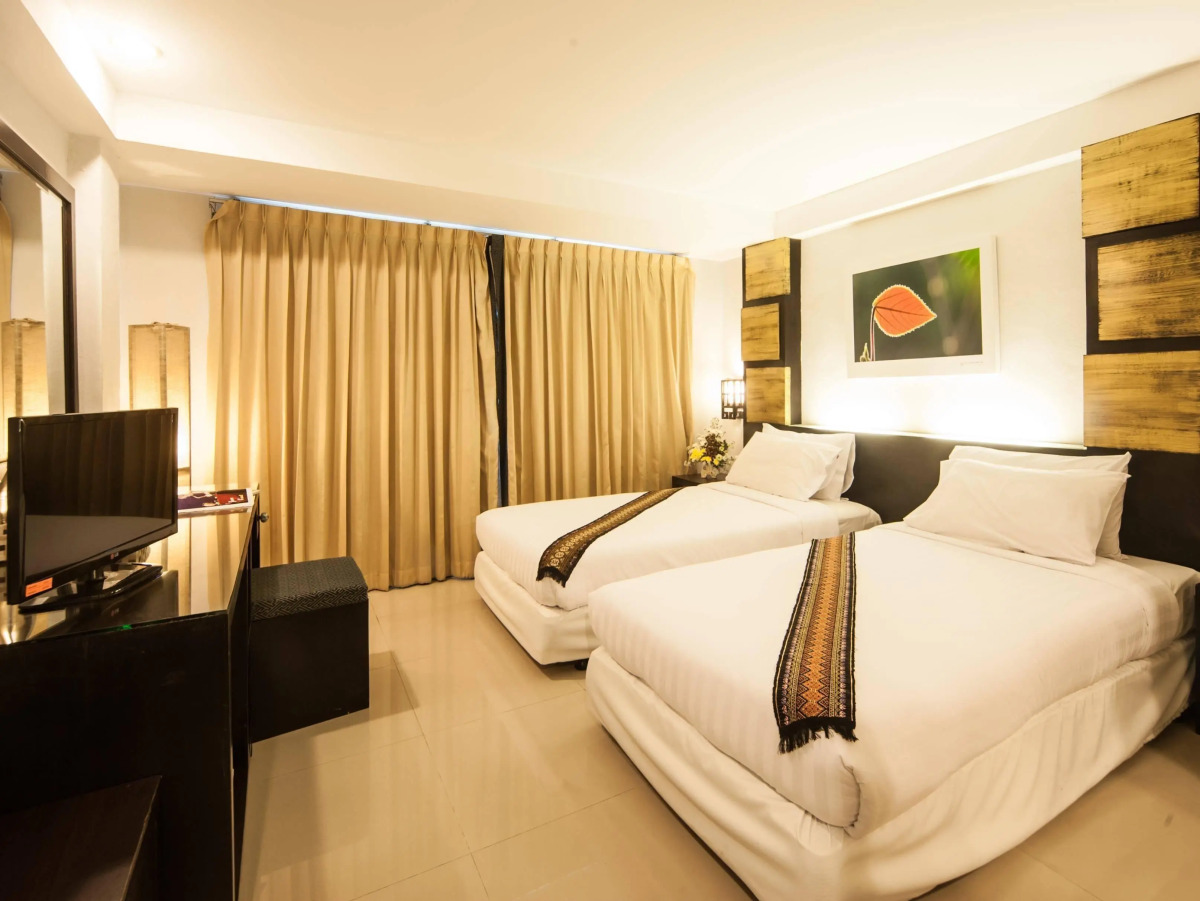 Crystal Inn Phuket
