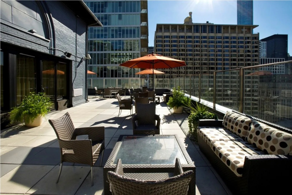 Inn of Chicago Magnificent Mile