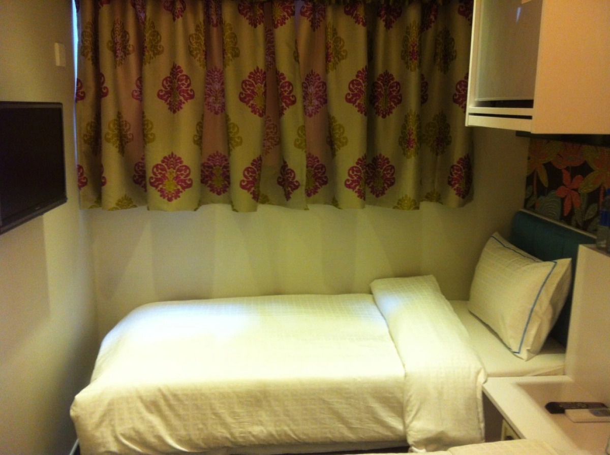 Seasons Hotel - Tsim sha tsui