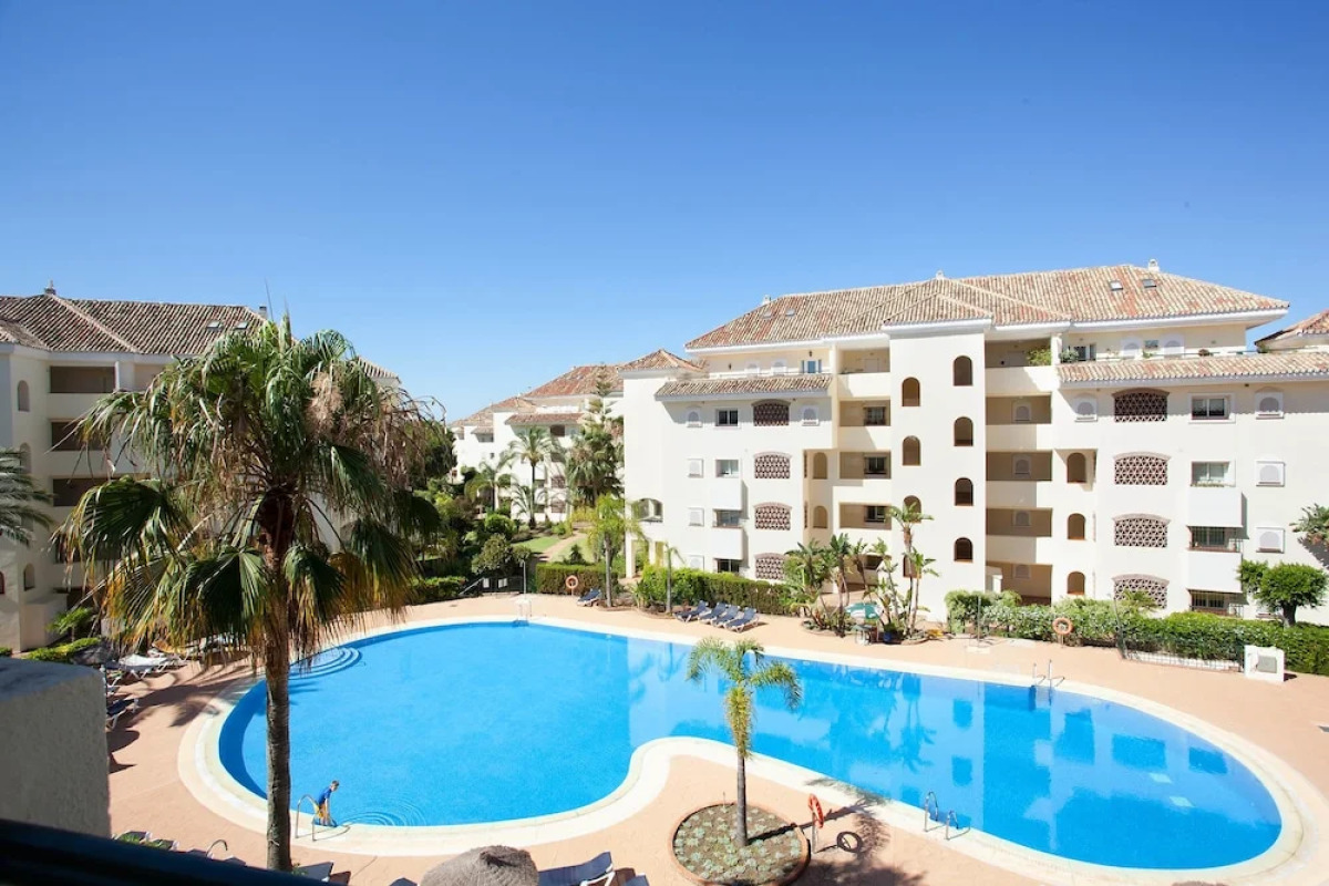 Luxury beach apartment Elviria, Marbella