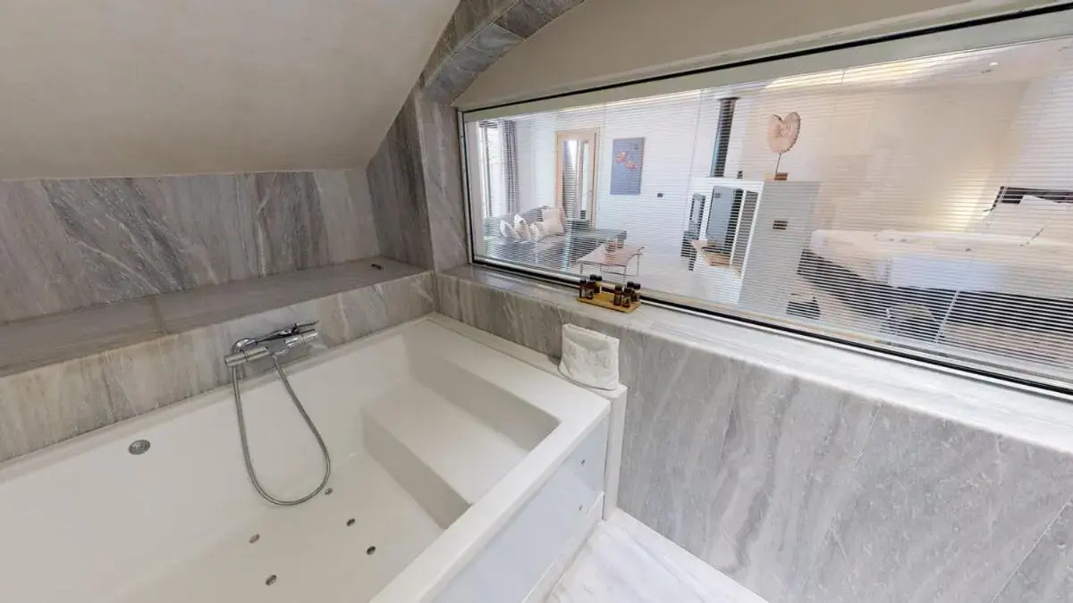 Valeni Boutique Hotel