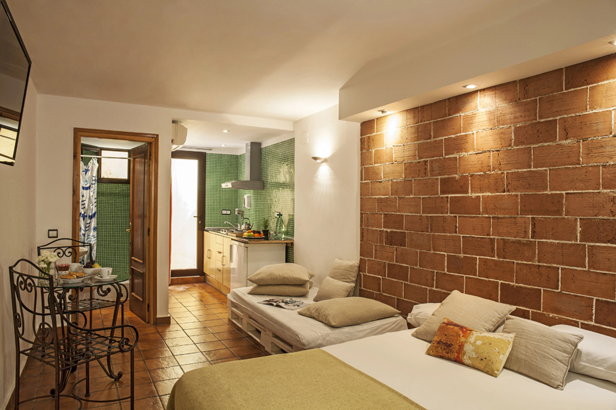 AinB Las Ramblas-Guardia Apartments