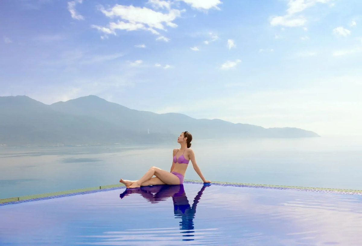 A La Carte Da Nang Beach