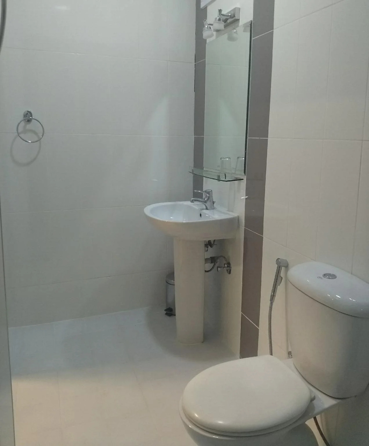 Sovereign Hotel - Marriage Certificate Required