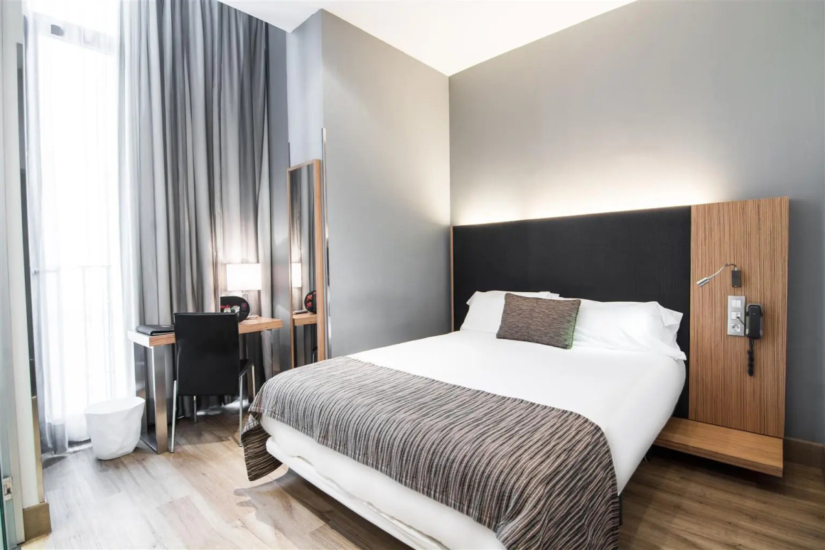 Petit Palace Plaza del Carmen