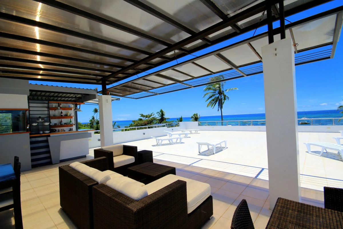 Bohol South Beach Hotel