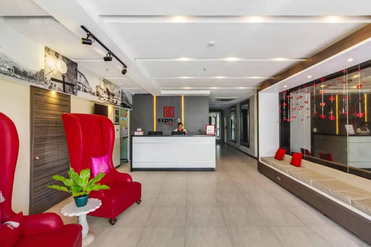 RedDoorz Plus @ Jones Avenue Cebu