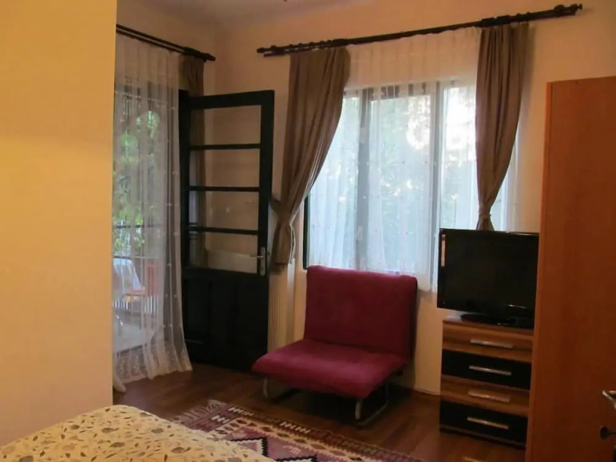 Orhan Kutbay'in Evi Turyolu Cafe Pansiyon