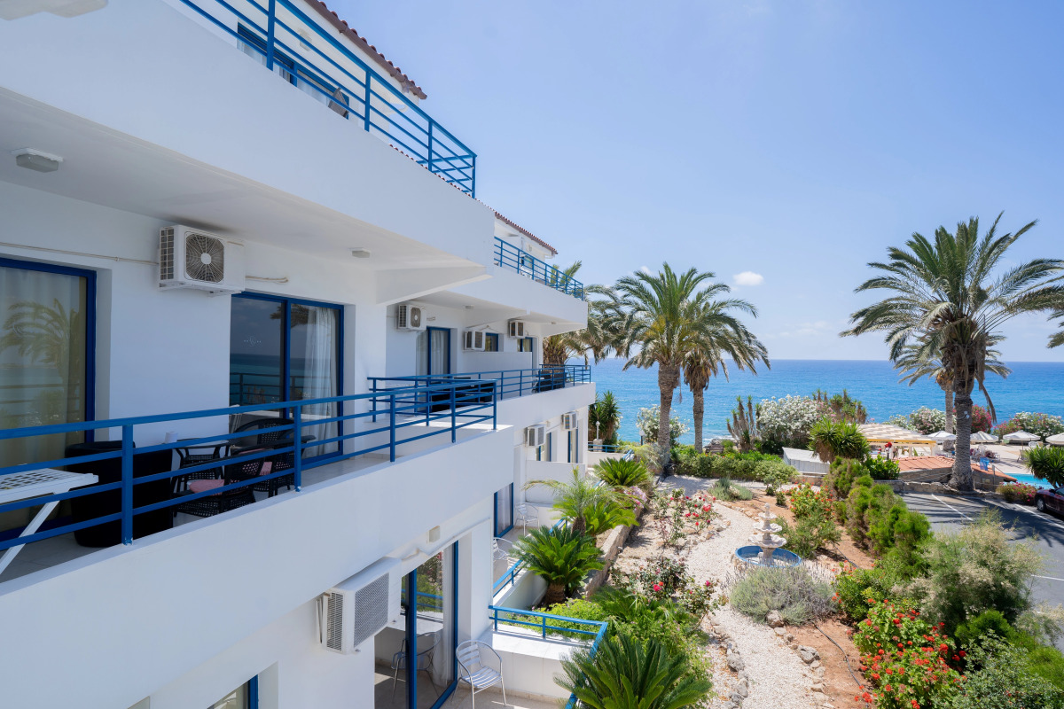 Vrachia Beach Hotel & Suites - Adults only