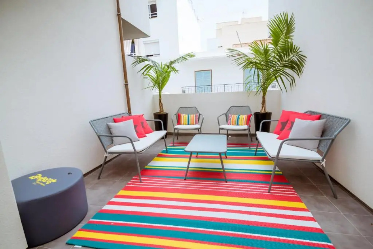 AMISTAT Island Hostel Ibiza - ALBERGUE JUVENIL