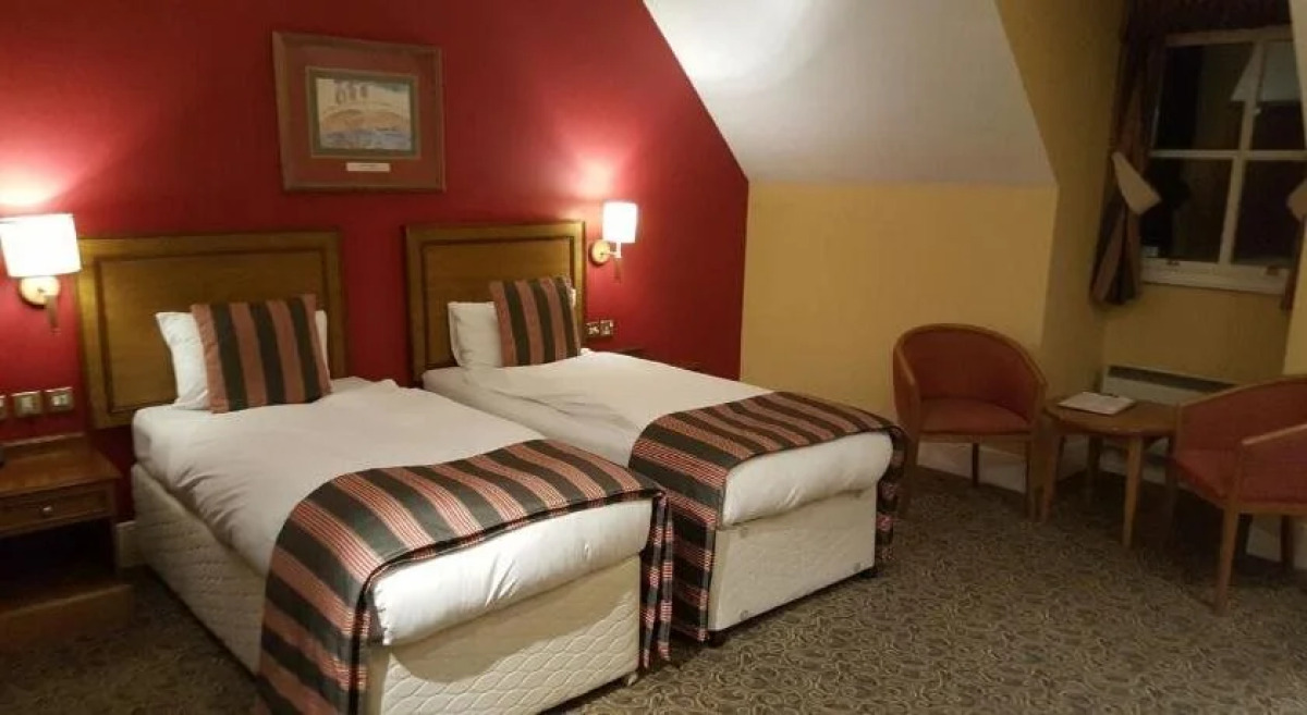 The Catherine Wheel Wetherspoon Hotel