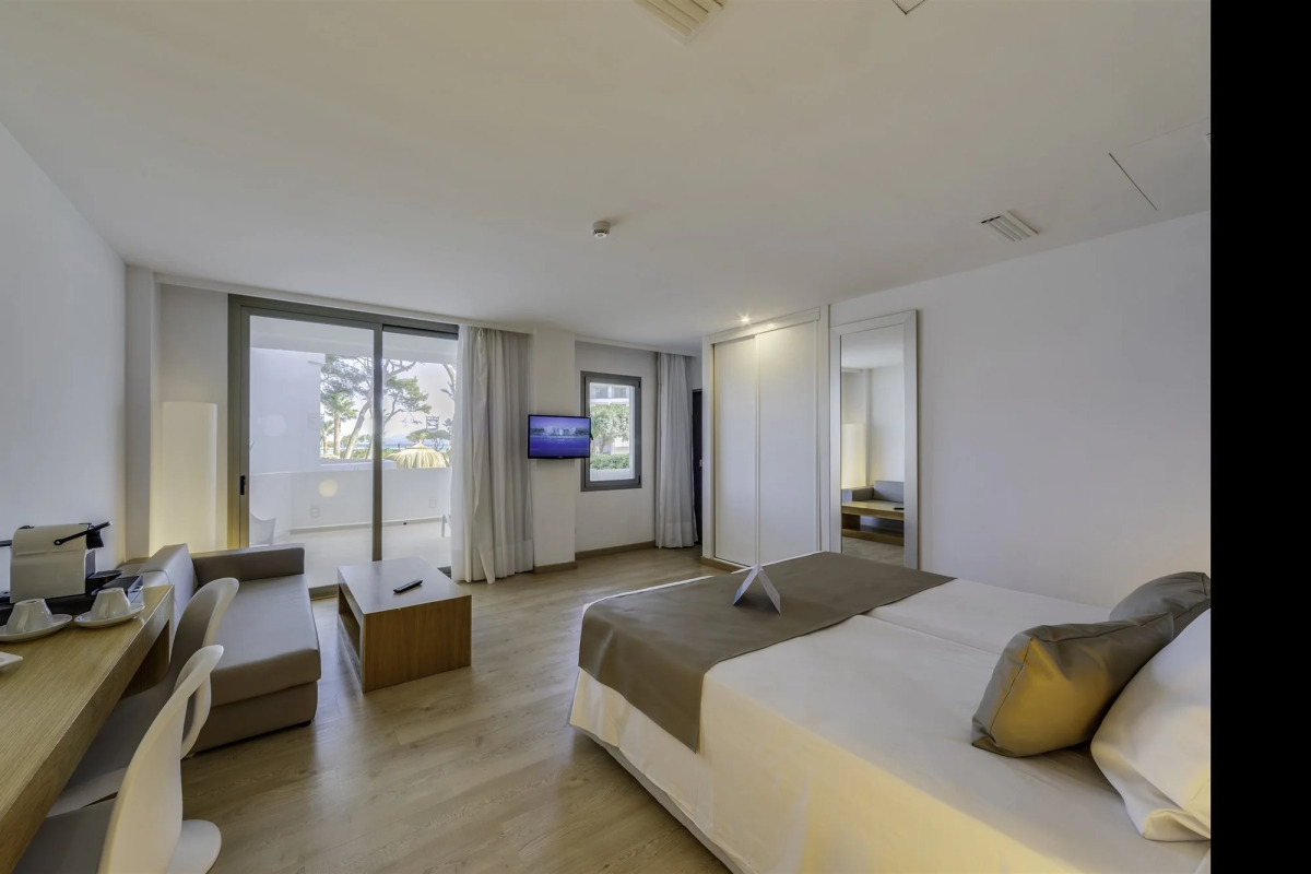 Playa Esperanza Resort