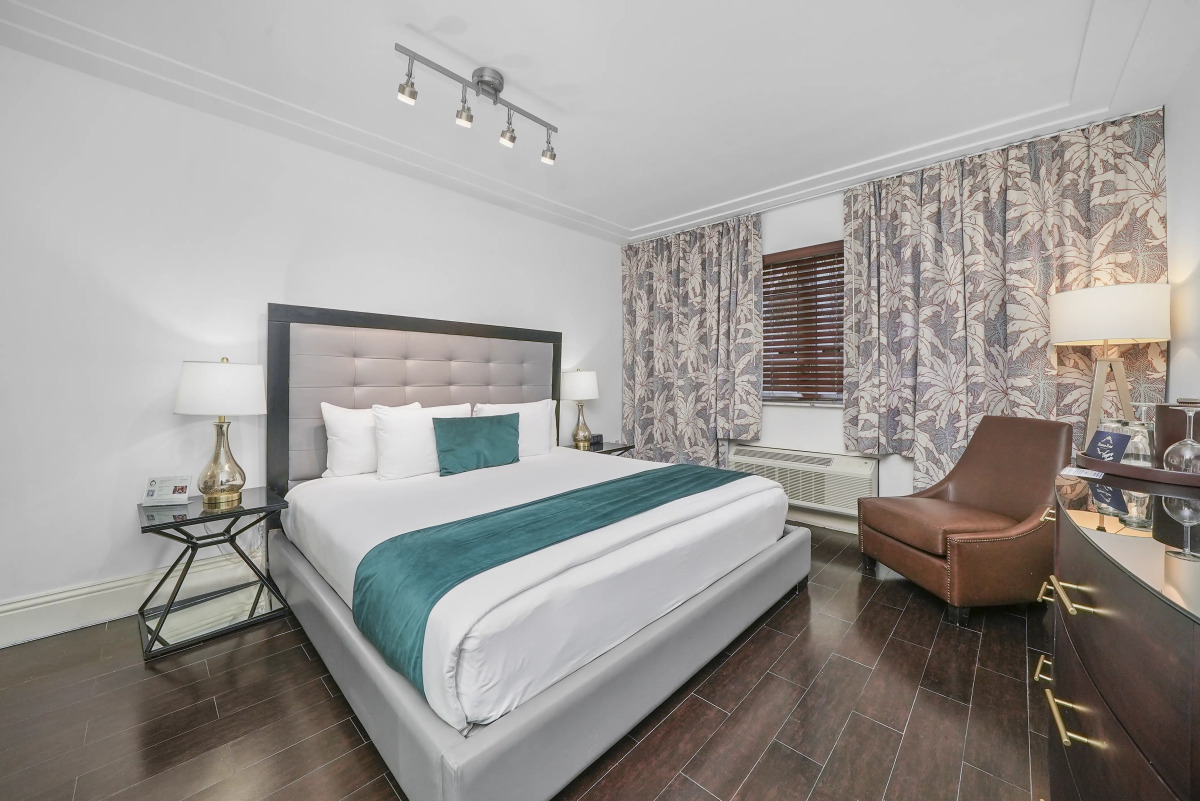 Riviera Hotel South Beach