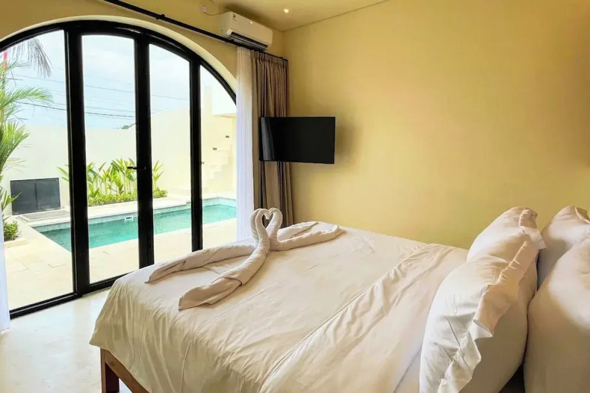 Esha Private Pool Villas by AGATA