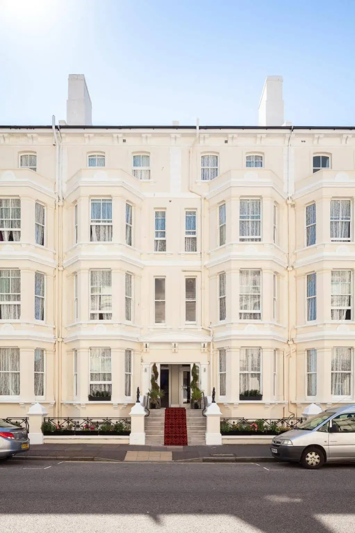 Pearl and Pebbles Hotel