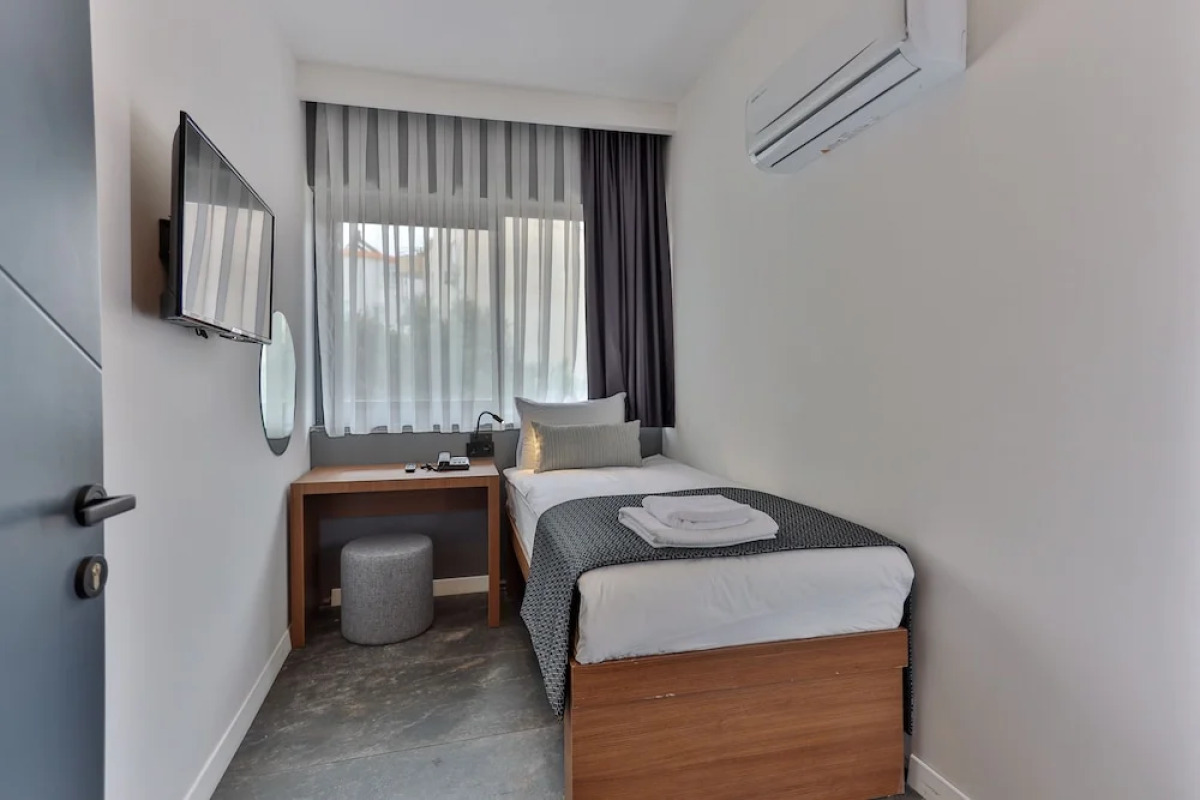 Wolf Of The City Hotel & Spa