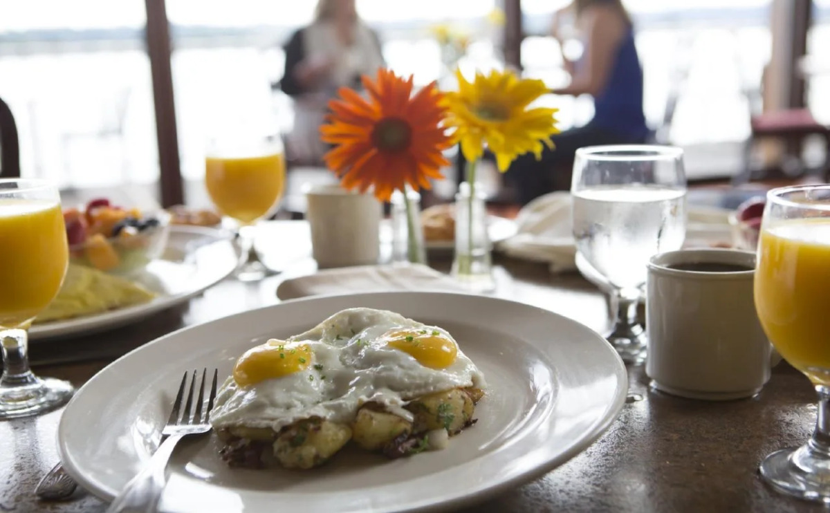 Holiday Inn Portland - Columbia Riverfront by IHG