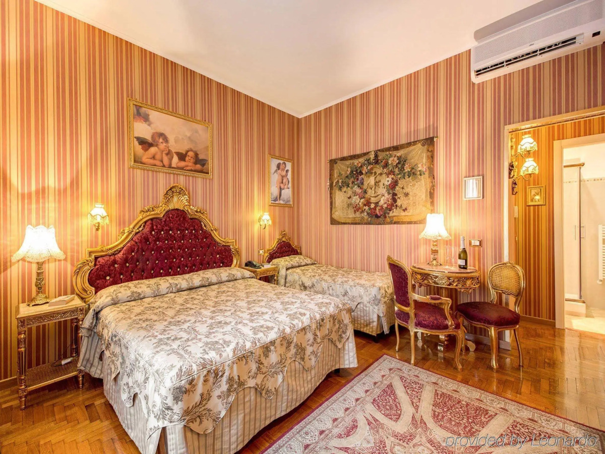 Domus Colosseo Hotel