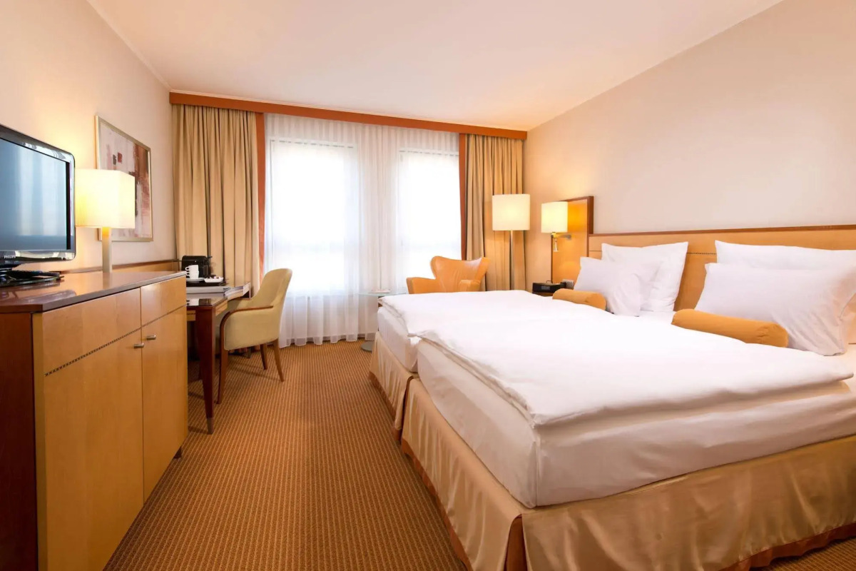 Отель The Q - Quadro City Hotel